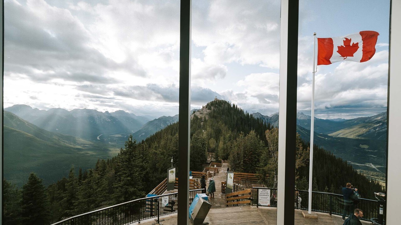 Sulphur Mountain Cosmic Ray Station