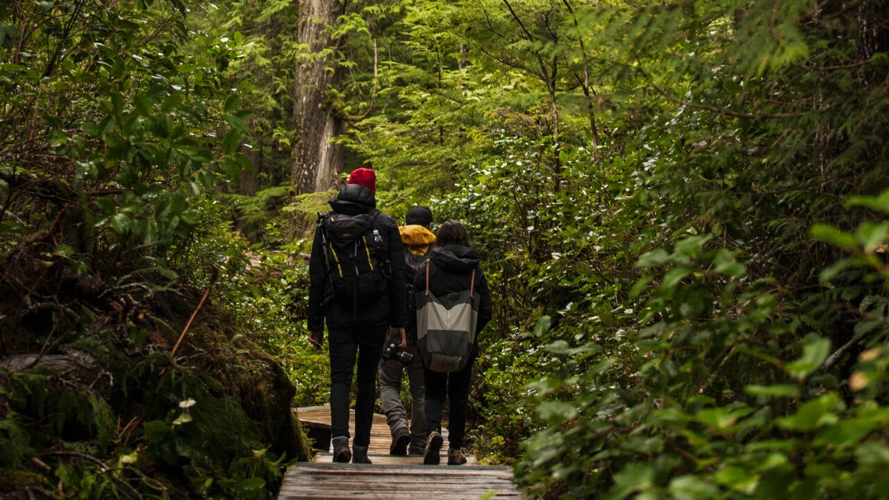 Hiking on the trail to the hot springs