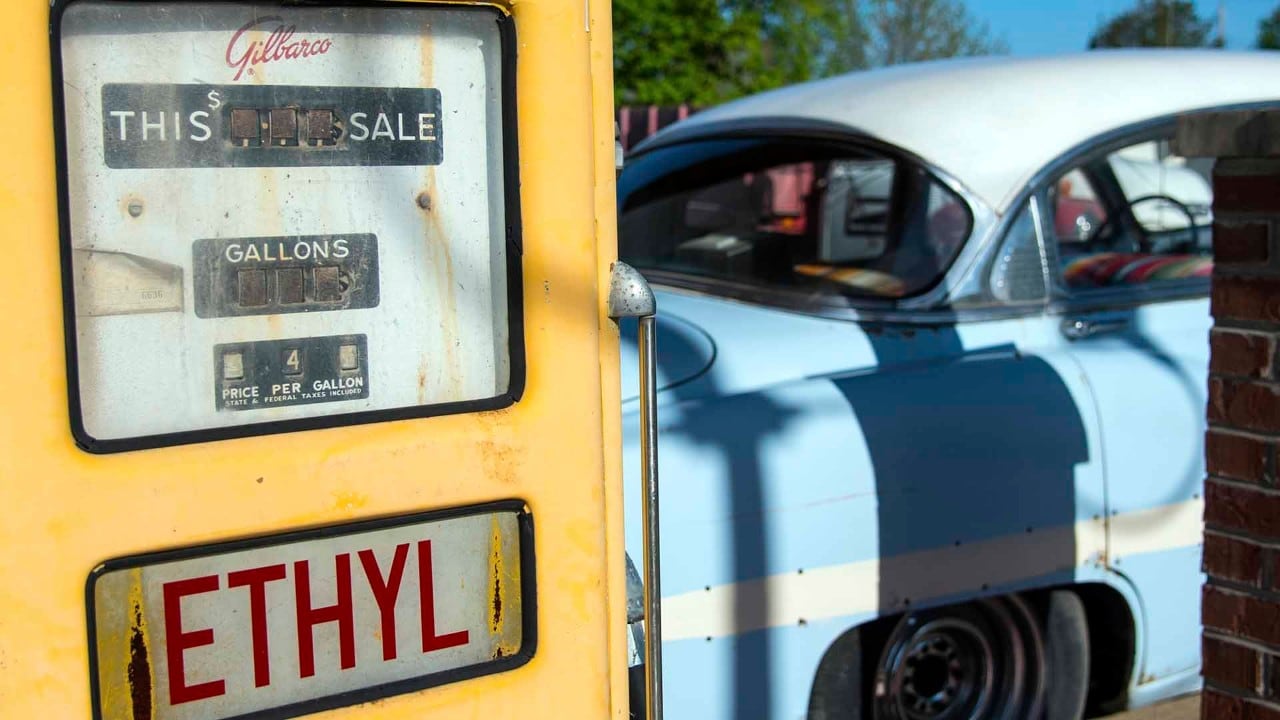 A restored fill-up station in Williamsville, Illinois