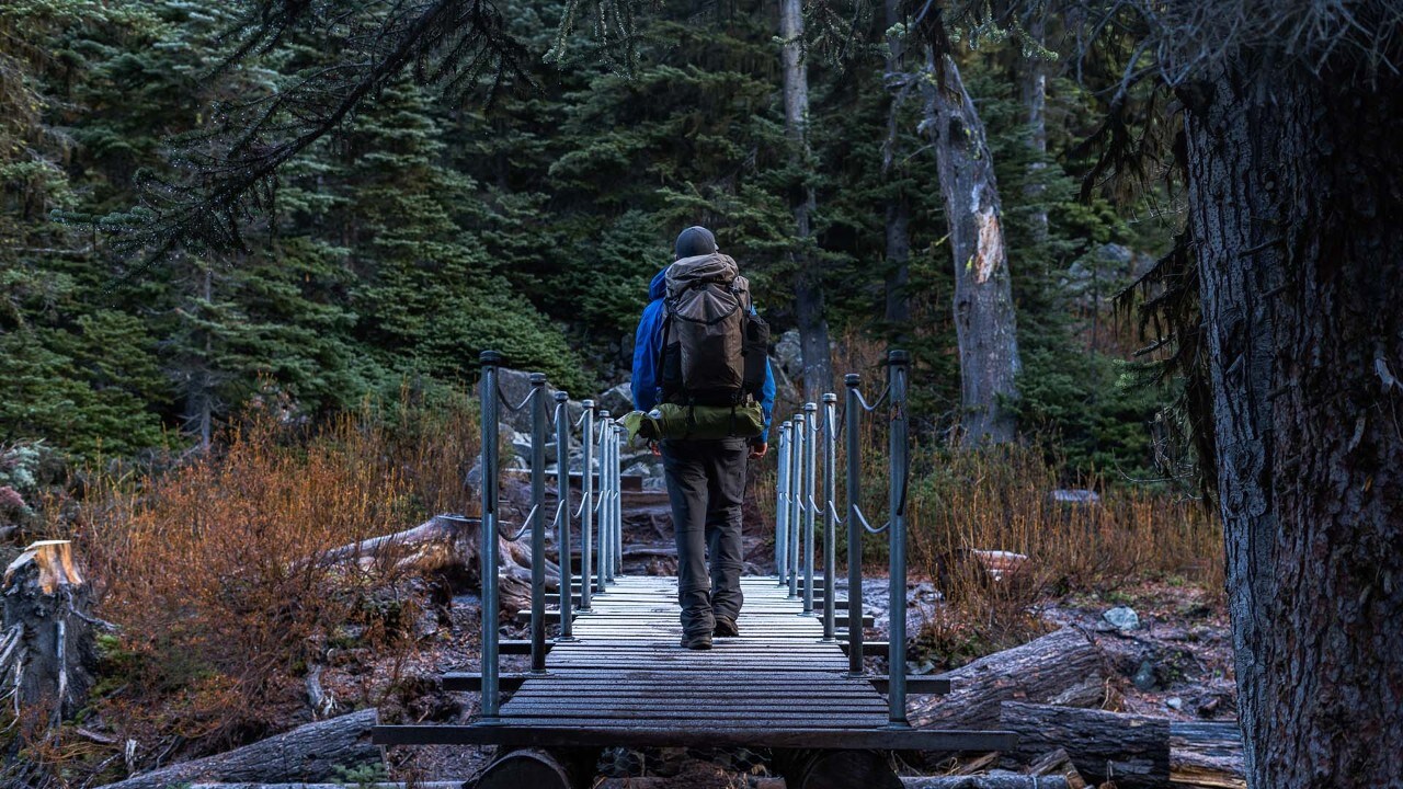 Eamon hikes the Joffre Lakes trail.